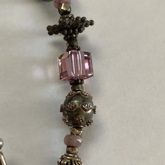 Vintage Silver and Pink Beaded Bracelet with Toggle Clasp - Picture 4 of 9
